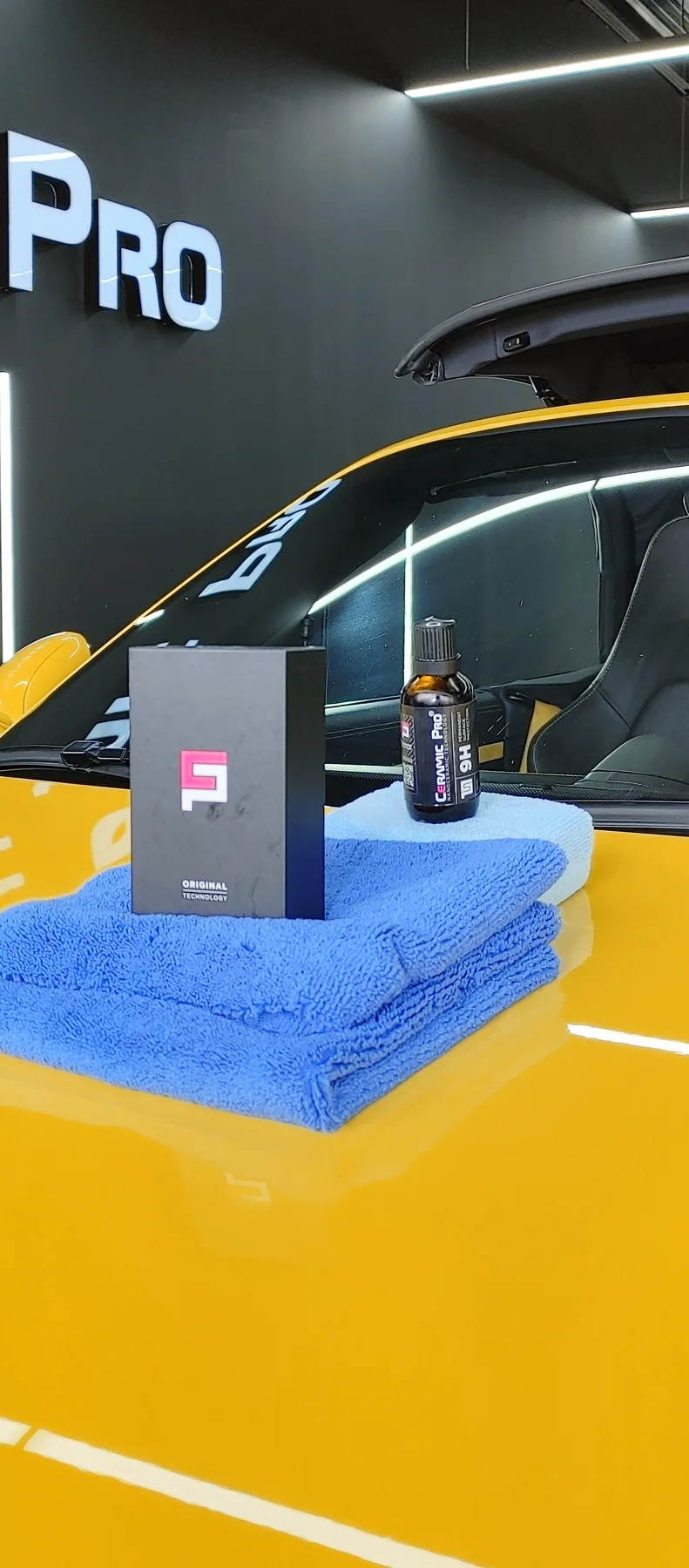 Vehículo premium con Ceramic Pro en Ecophant Auto Bogotá