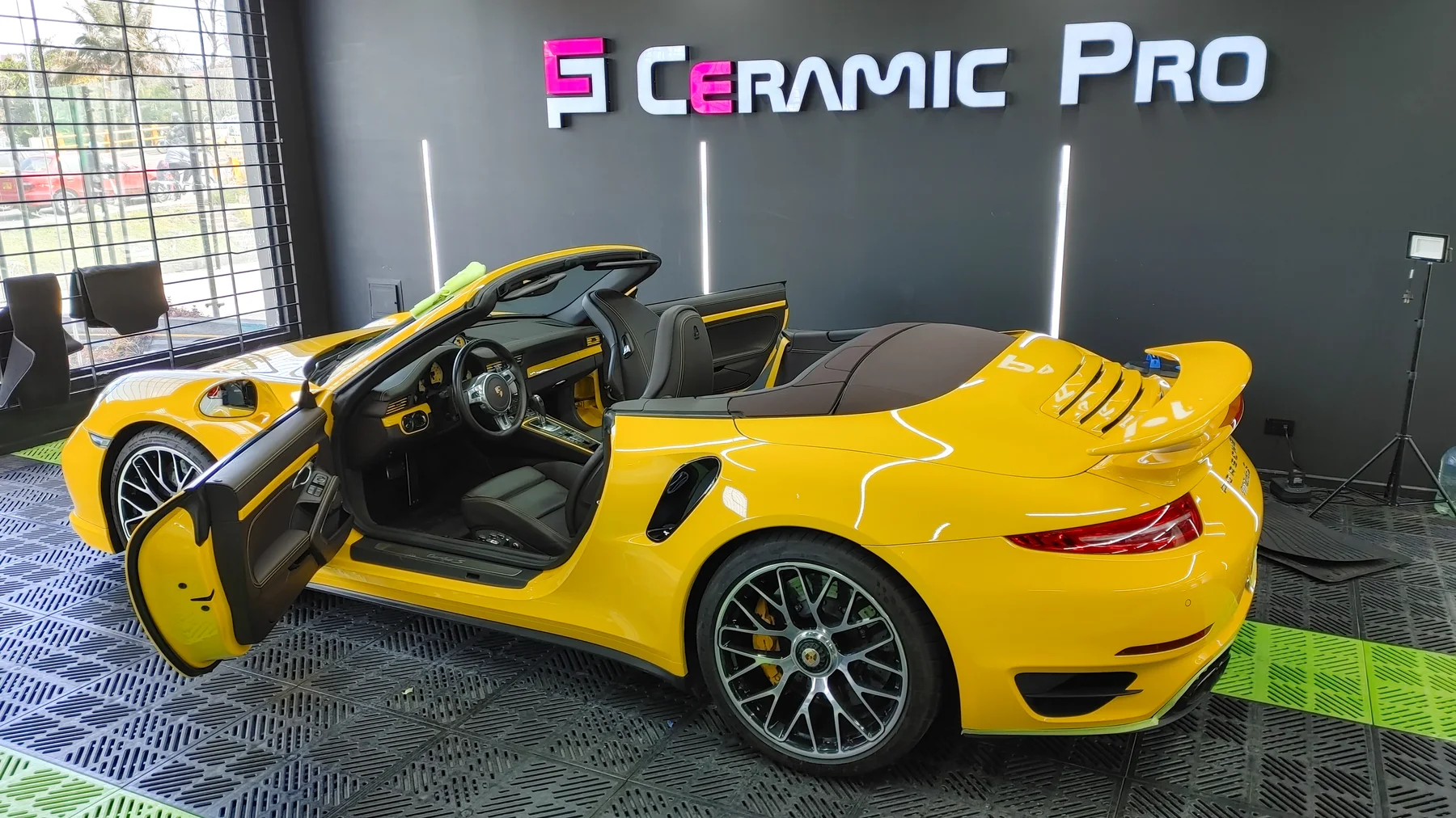 Artículo sobre Ceramic Pro, Elite Dealer y protección premium