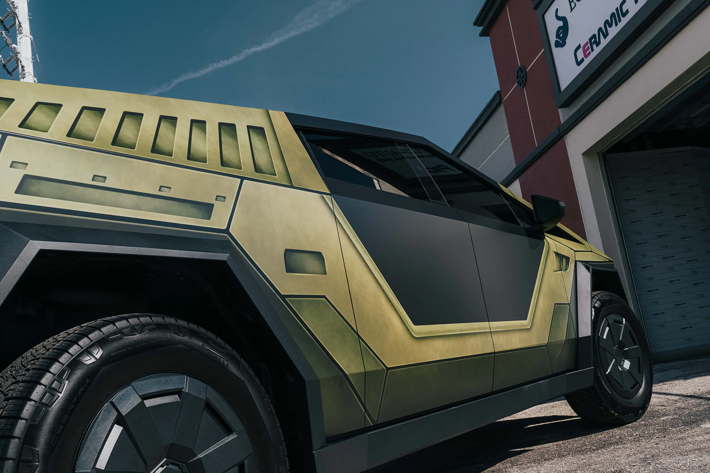 Vinyl wrap premium para transformar la presencia exterior de un carro